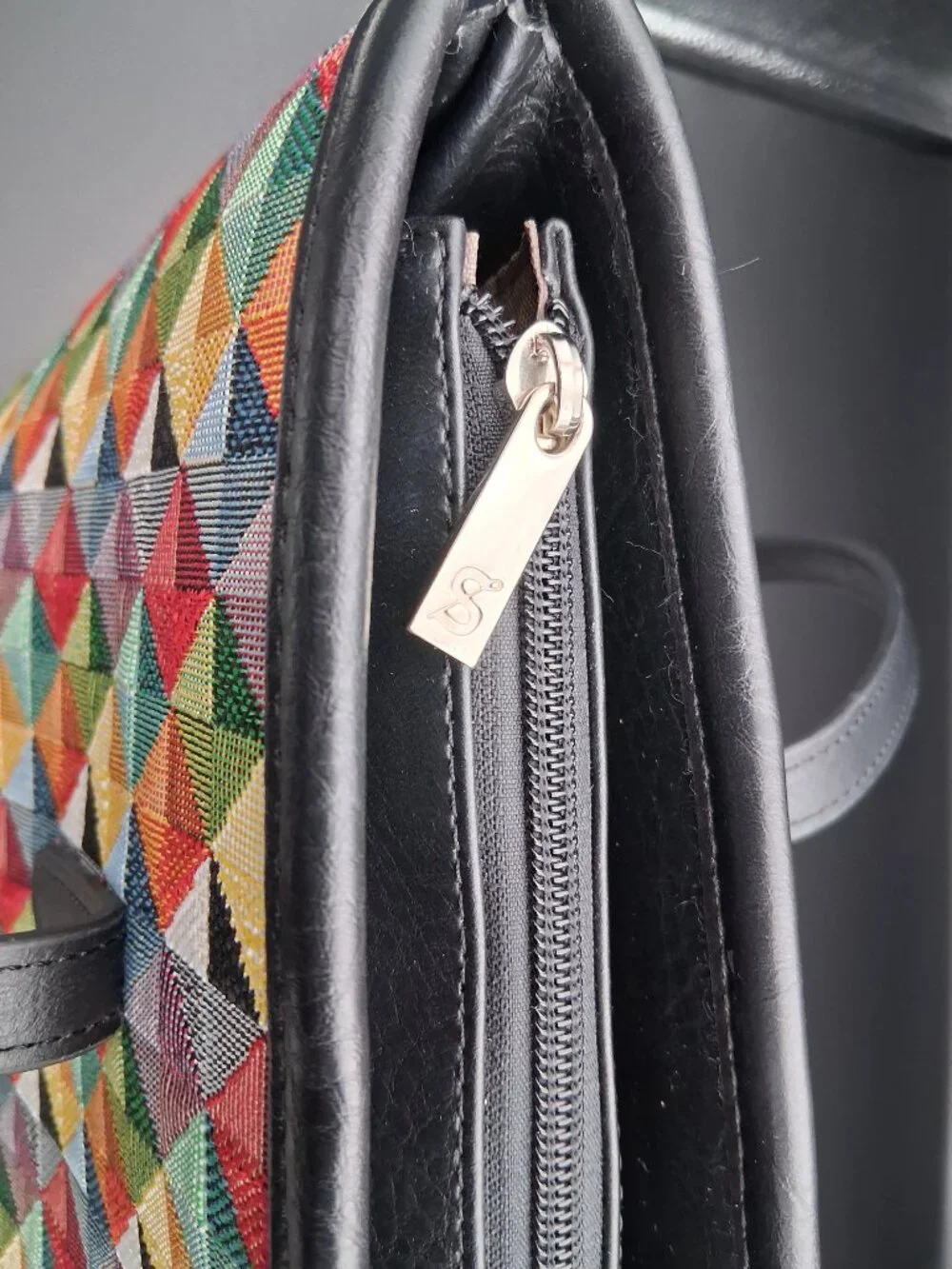 Signare Coll-Mtri Multicolor Triangle College/Shoulder Tote Bag. Tapestry Design